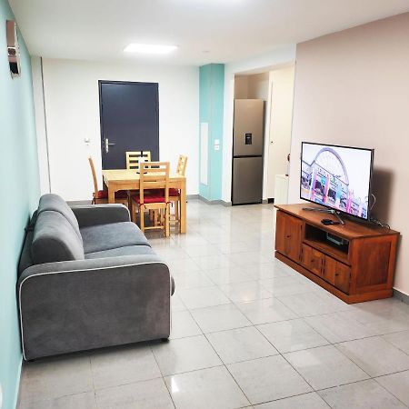 Le 5Eme As // F2 Totalement Refait A Neuf Apartman Saint-Denis Kültér fotó
